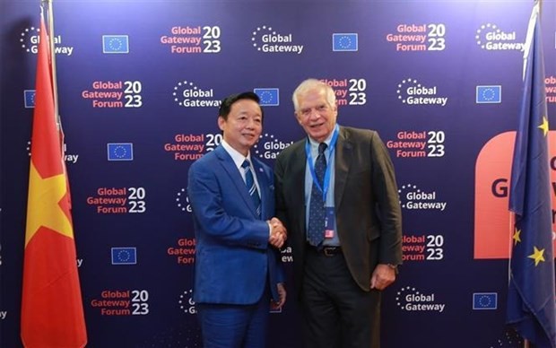 越南政府副总理陈红河会见欧盟外交与安全政策高级代表兼欧盟委员会副主席博雷利。（图片来源：越通社）