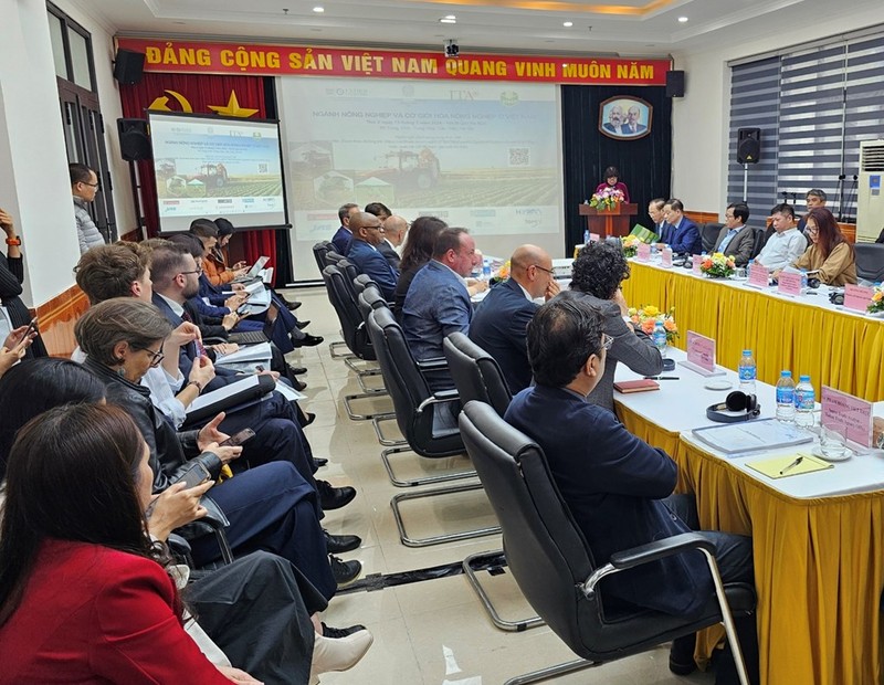 越南农业产业与农业机械化研讨会场景。（图片来源：越通社）