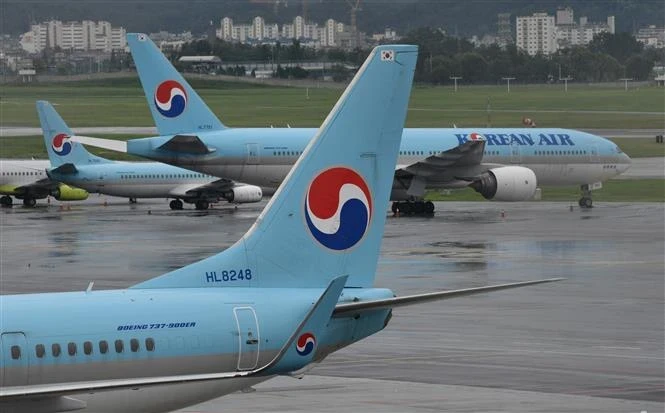 附图：在首尔金浦机场的大韩航空飞机。