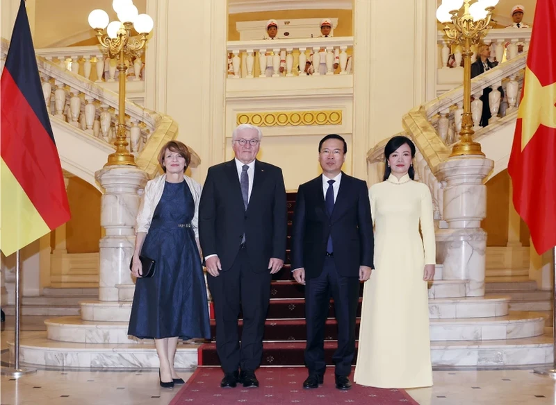 越南国家主席武文赏和夫人与德国总统弗兰克-瓦尔特·施泰因迈尔和夫人。