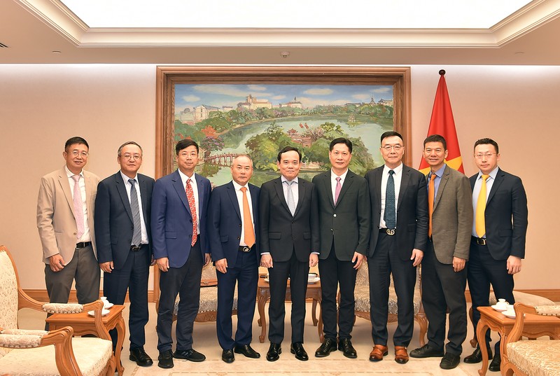 越南政府副总理陈流光会见中国企业代表团。（图片来源：baochinhphu.vn）