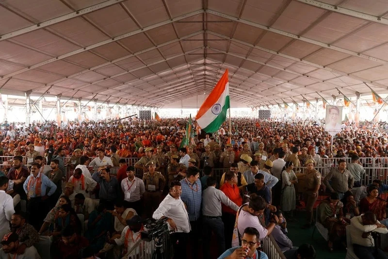 印度总理纳伦德拉·莫迪的支持者参加2024年3月31日在印度密拉特举行的竞选集会。（图片来源：路透社）