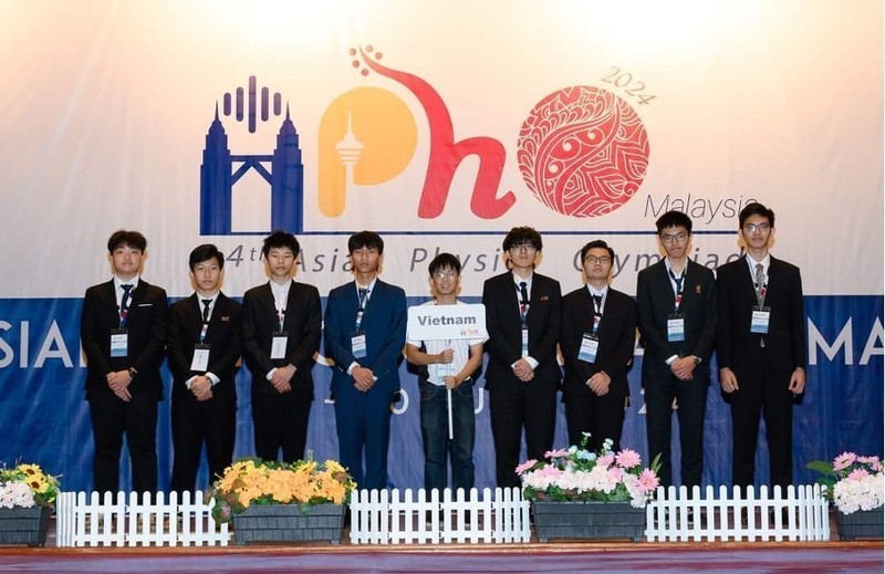 参加2024年亚洲物理奥林匹克竞赛的越南学生。
