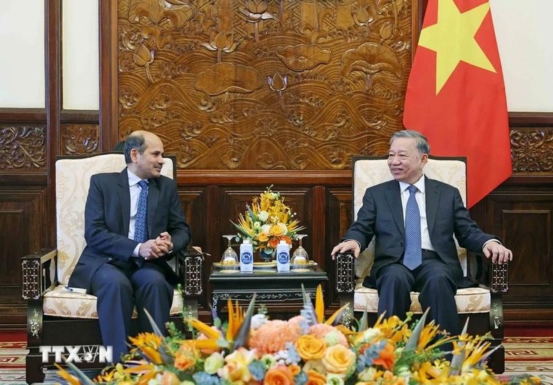 越南国家主席苏林会见印度驻越大使桑迪普·阿里亚。（图片来源：越通社）