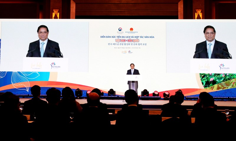 越南政府总理范明正出席越韩旅游促进与文化合作论坛。（图片来源：文化报）