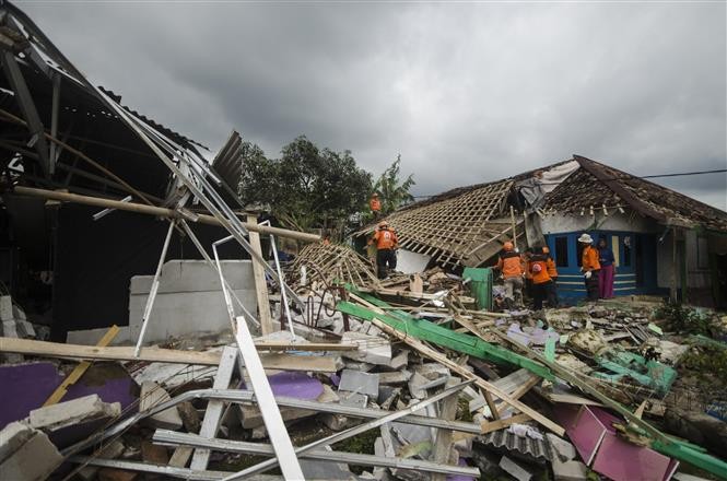 附图：2022年11月27日在西爪哇省发生5.7级地震。（图片来源：新华社/越通社）