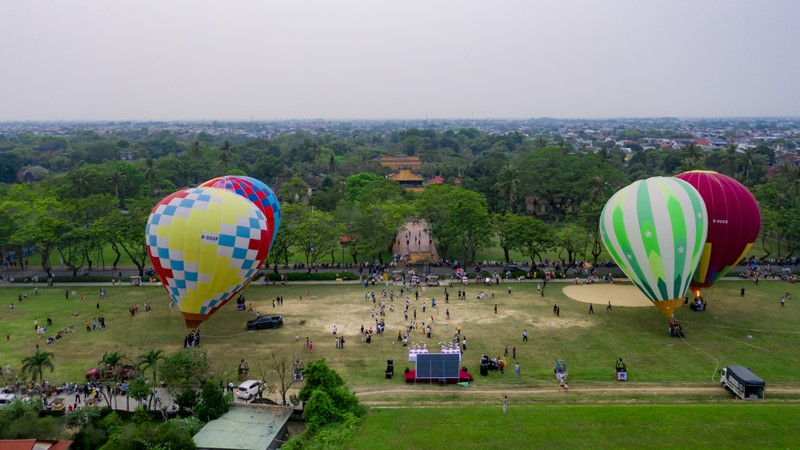 “顺化—古都之美”国际热气球节于4月13日至20日举行。（图片来源：VGP）