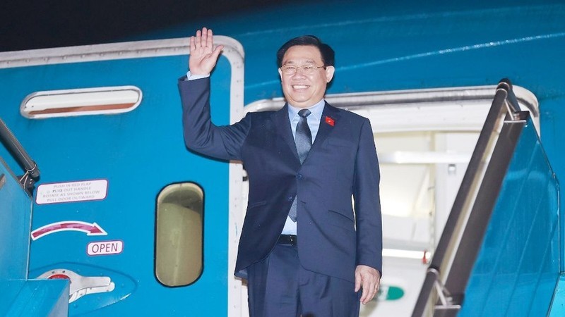 越南国会主席王廷惠启程对古巴、阿根廷和乌拉圭三国进行正式访问。（图片来源：越通社）