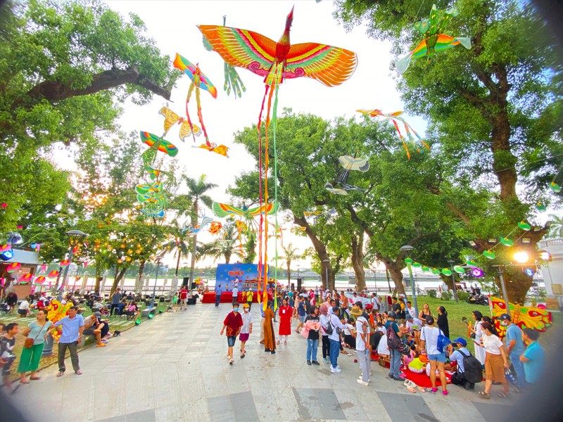 2023年国际风筝节“筝”奇斗艳。