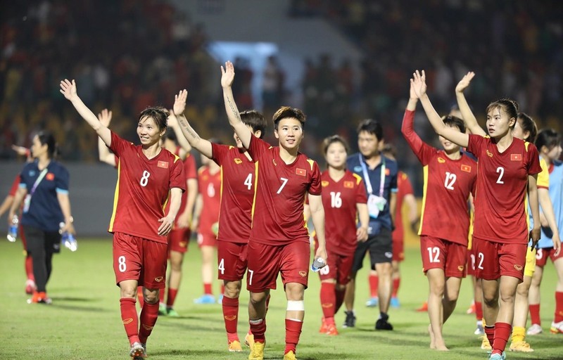 越南女足队积极备战女足世界杯总决赛。
