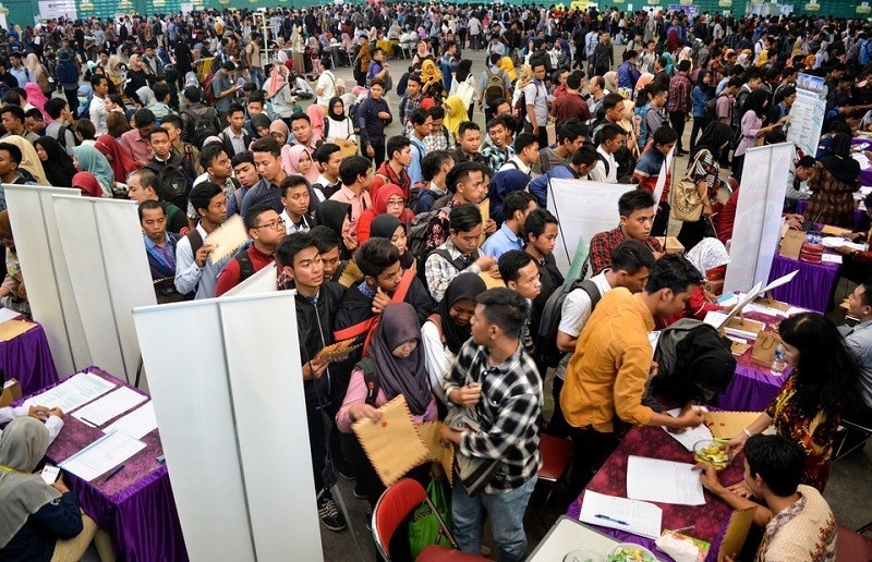 截至目前，已有45万名印尼工人获得马来西亚政府签发的许可证，远低于印尼驻马来西亚大使馆统计的150万印尼人在马来西亚工作的人数。