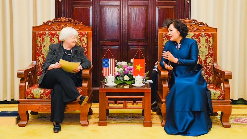 越南国家银行行长阮氏红会见美国财政部长珍妮特·耶伦。