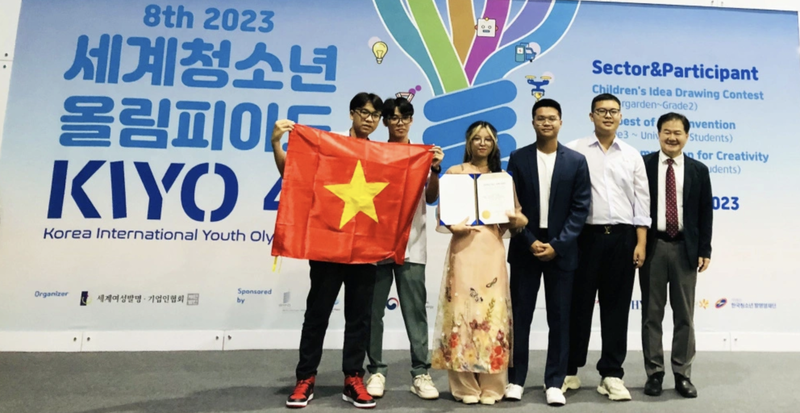 广宁学生荣获2023年韩国国际发明奥林匹克竞赛金奖和特等奖。（图片来源：越通社）