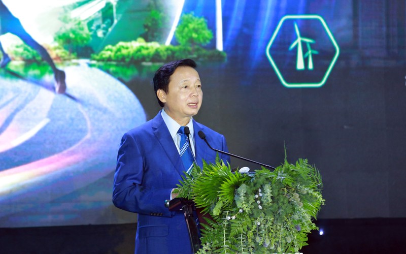 越南政府副总理陈红河在论坛上发表讲话。（图片来源：VGP）
