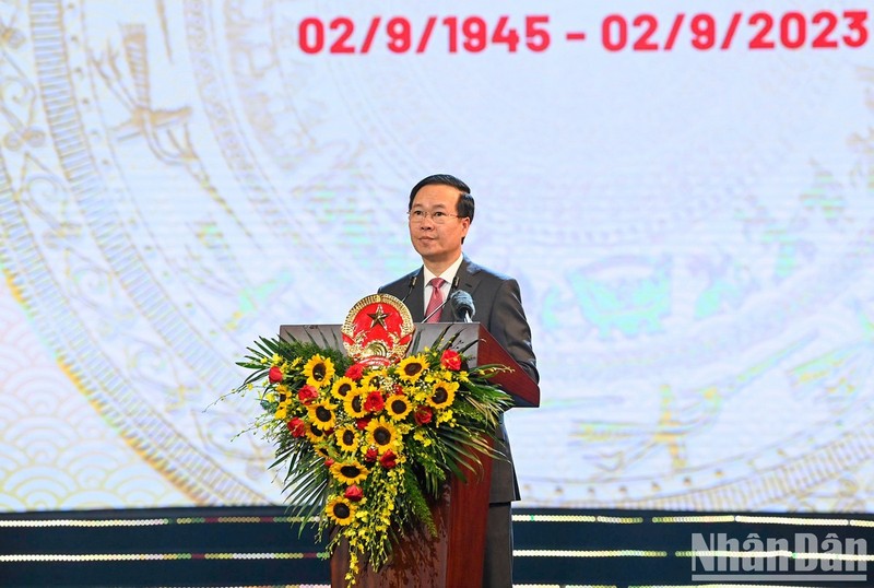 越南国家主席武文赏在国庆招待会上发表讲话。