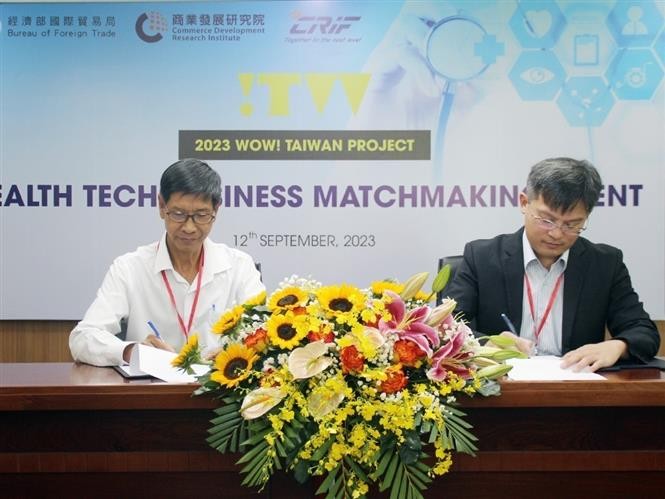 越南企业与台湾（中国）企业签署合作谅解备忘录。（图片来源：越通社）