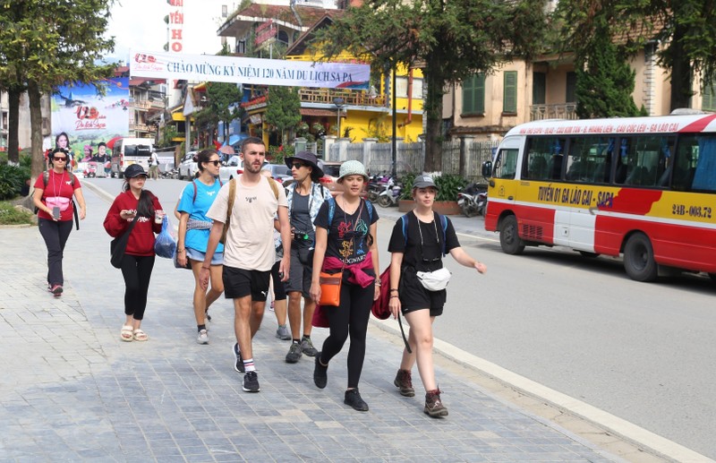 今年前9月老街省接待游客量创新纪录。