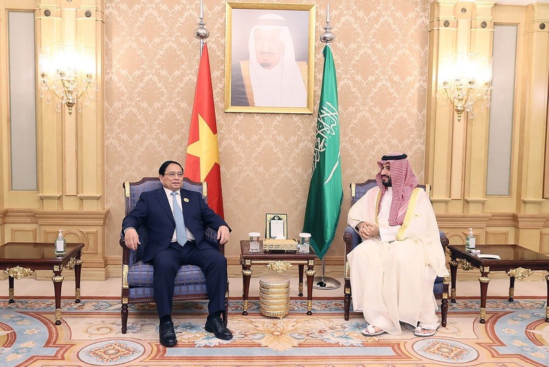 越南政府总理范明正会见沙特王储兼总理穆罕默德·本·萨勒曼。（图片来源：VGP）