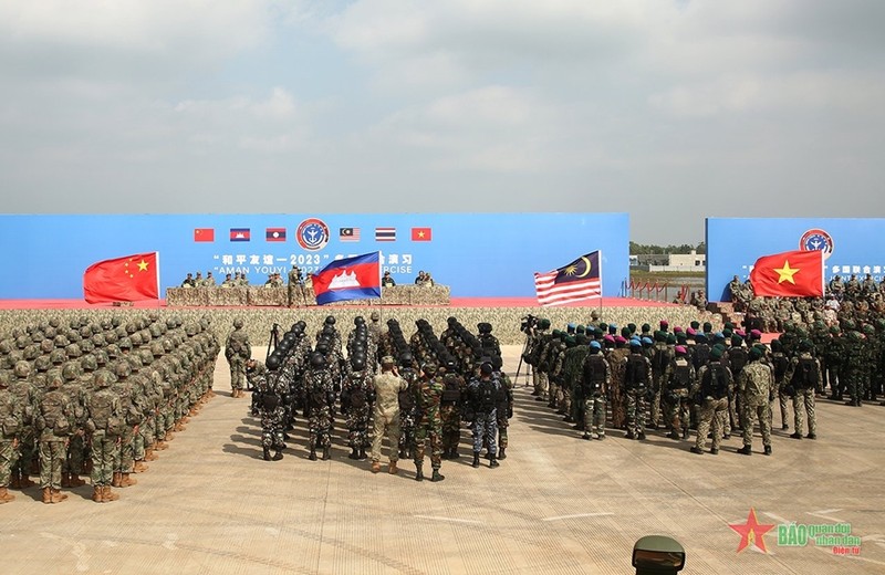 越南人民军代表团圆满结束在中国的演习。（图片来源：人民军队报）