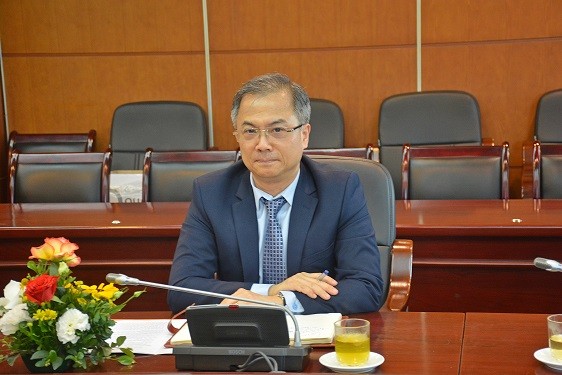 越南社会科学翰林院副院长、越南UNESCO国家委员会副主任邓春青。