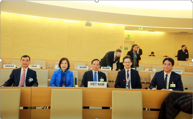 越南代表团出席会议。（图片来源：越通社）