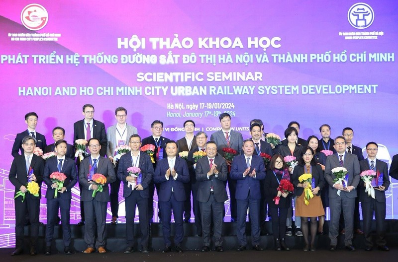政策法规-越南投资,越南私募基金,越共中心政治局关于越南铁路运输至2030年发展方向和2045年愿景的第49号结论（49-KL/TW）中明白指出，到2035,越南证券,越南美女,(1)
