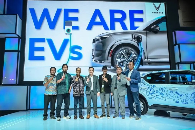 VinFast向印尼3家企业供应600辆电动汽车。（图片来源：越通社）