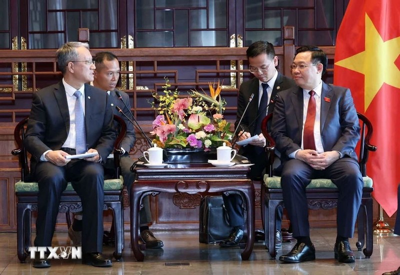 越南国会王廷惠会见中国电力建设集团总经理王斌。（图片来源：越通社）