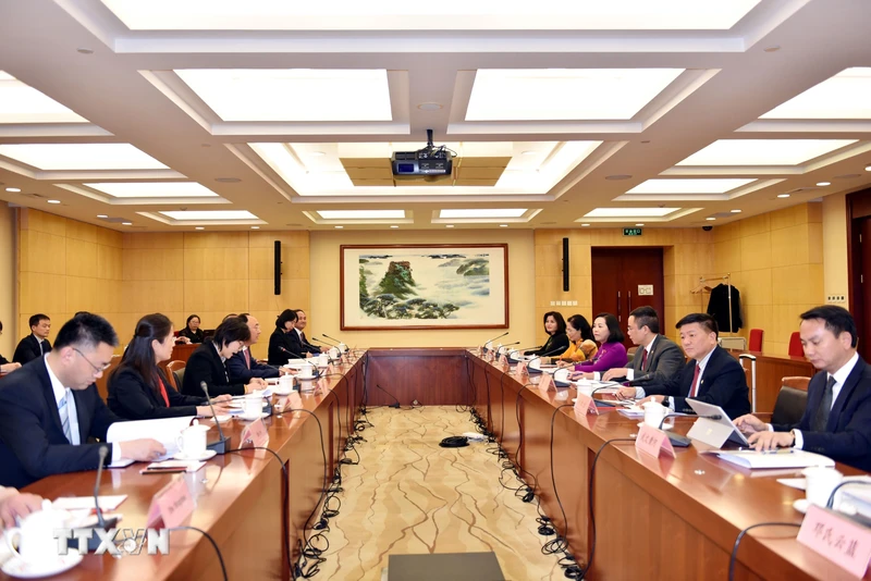 越南国会与中国全国人大各机构推进有效务实合作