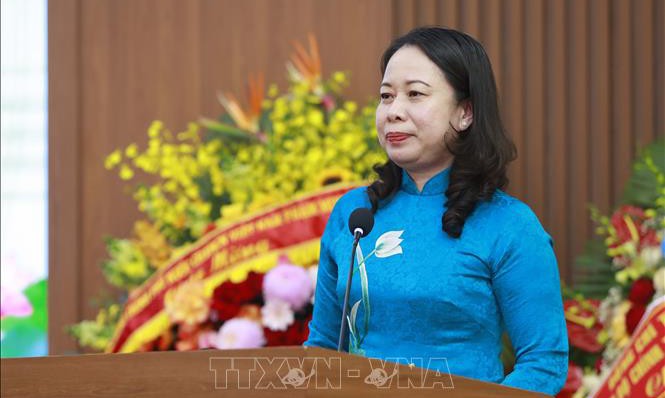 越南国家副主席武氏映春在活动上发言。（图片来源：越通社）