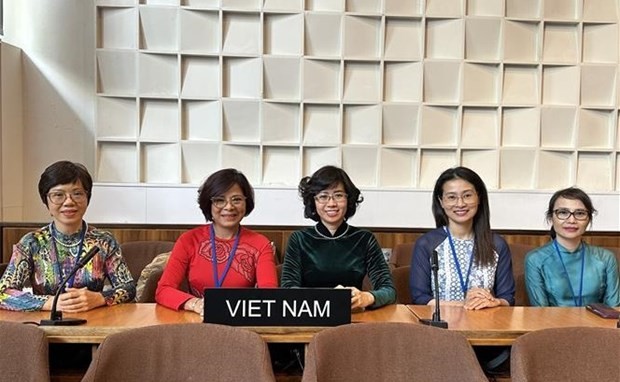 越南代表出席联合国教科文组织政府间海洋学委员会（IOC）第32届大会。
