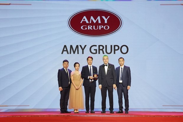 亚美工业股份公司荣获亚洲人力资源专业刊物《HR Asia》颁发的 “2023年亚洲最佳工作场所奖”。