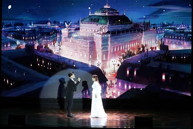 英国歌剧之夜在岘港市拉开序幕。