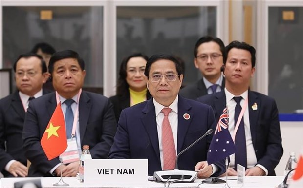 越南政府总理范明正出席“亚洲零排放共同体”首次峰会。