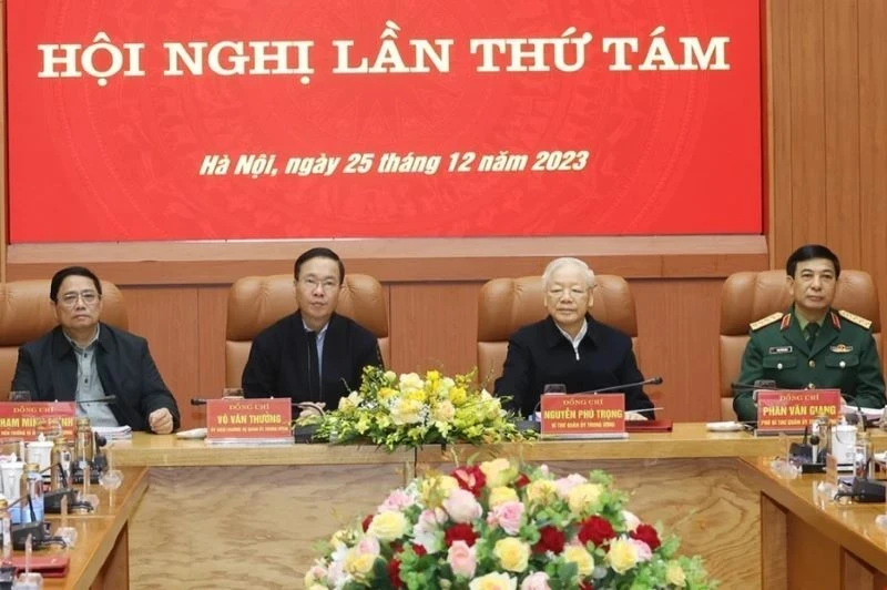 越共中央总书记阮富仲同党和国家领导人出席会议。