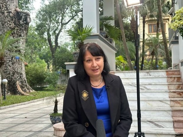 罗马尼亚驻越南大使克里斯蒂娜·罗米拉。