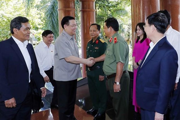越南国会主席王廷惠在嘉莱省开展春节前夕走访慰问活动。（图片来源：越通社）