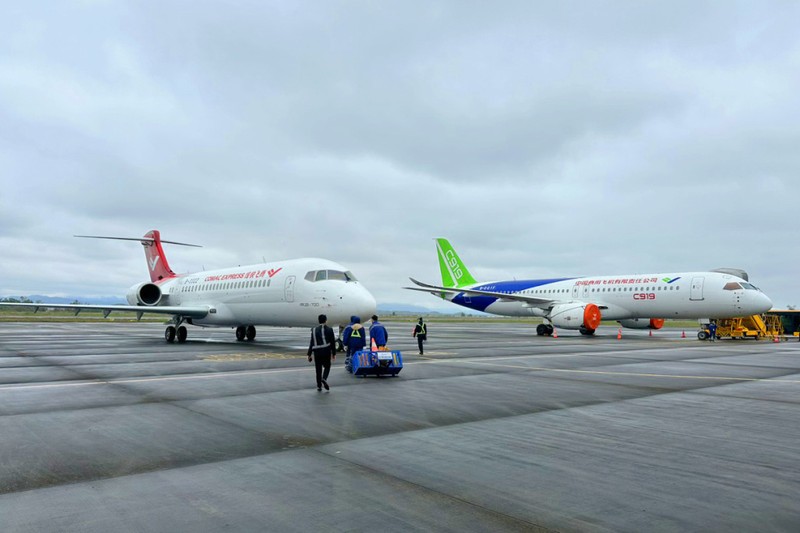 C919和ARJ21飞机。