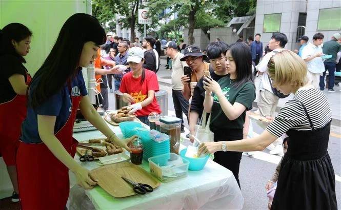 越南河粉和春卷给许多韩国和国际食客留下了深刻的印象。