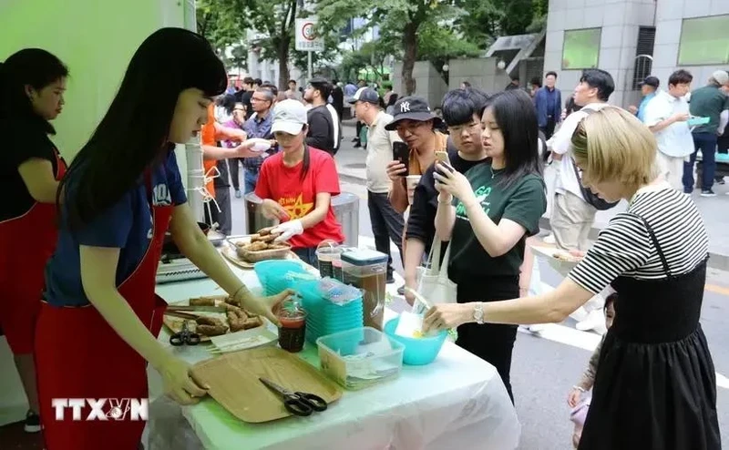 越南美食吸引韩国游客。