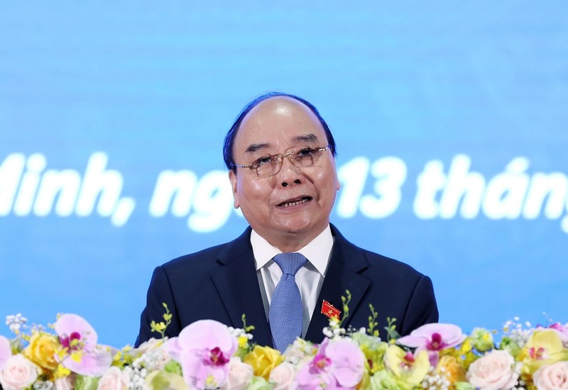 国家主席阮春福出席胡志明市国家大学的开学典礼。