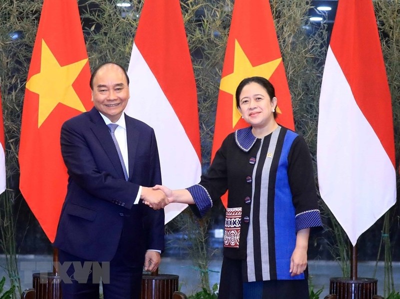 越南国家主席阮春福与印尼国会议长普安·马哈拉尼。（图片来源：越通社）