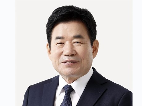 韩国国会议长金振杓。