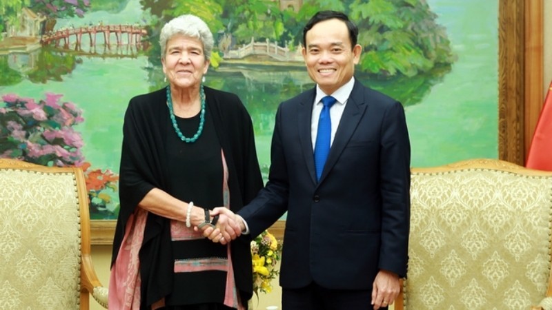 越南政府副总理陈流光会见美国商务部副部长玛丽莎·拉戈。