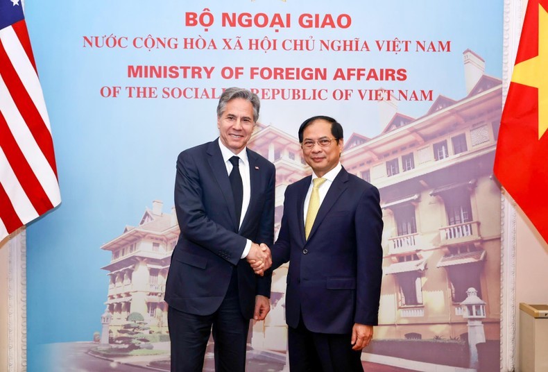 越南外交部部长裴青山与美国国务卿安东尼·布林肯。（维玲 摄）