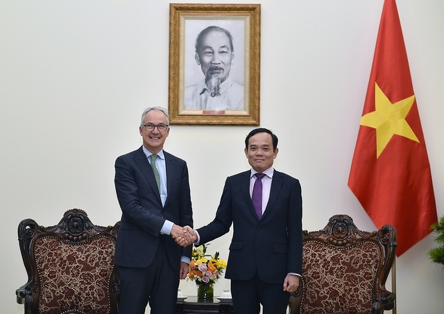 越南政府副总理陈流光会见澳大利亚政府东南亚问题特使摩尔。