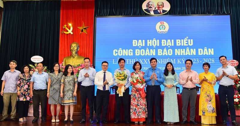 越南《人民报》工会举行2023-2028年任期第二十六届代表大会。（水原 摄）