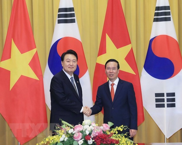 越南国家主席武文赏和韩国总统尹锡悦。