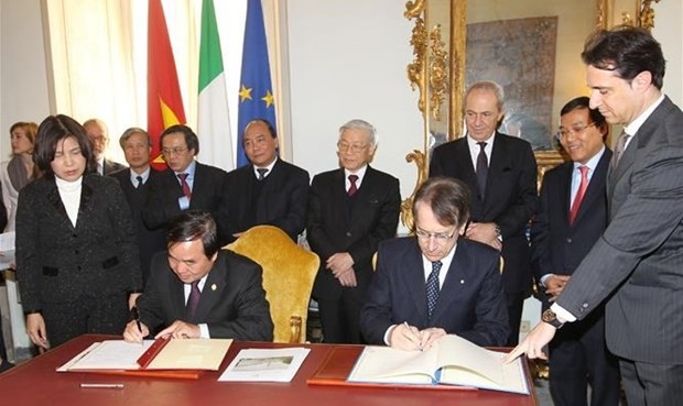 2013年1月21日，在越共中央总书记阮富仲访问意大利期间，越意两国已建立战略伙伴关系。（图片来源：越通社）