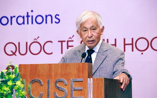 越南科学相约协会会长、国际跨部门科学教育中心经理陈青云在会上发表讲话。（图片来源：ICISE）